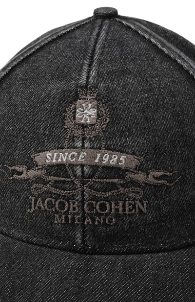 Джинсовая бейсболка JACOB COHEN темно-серого цвета по цене 21600 руб., арт. JUM_A0062 001 T828A R1, фото 3 Джинсовая бейсболка JACOB COHEN, арт. JUM_A0062 001 T828A R1, фото 3