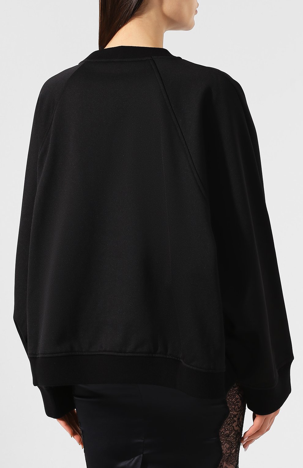 Пуловер свободного кроя GIVENCHY черного цвета по цене 108500 руб., арт. BW706B306W, фото 4 Пуловер свободного кроя GIVENCHY, арт. BW706B306W, фото 4