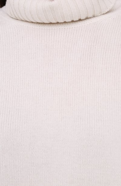 Кашемировый свитер TOM FORD белого цвета по цене 221500 руб., арт. MAK990-YAX226, фото 5 Кашемировый свитер TOM FORD, арт. MAK990-YAX226, фото 5