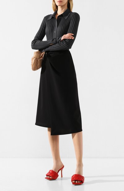 Кожаные мюли BOTTEGA VENETA красного цвета по цене 164500 руб., арт. 608854/VBSS0, фото 2 Кожаные мюли BOTTEGA VENETA, арт. 608854/VBSS0, фото 2