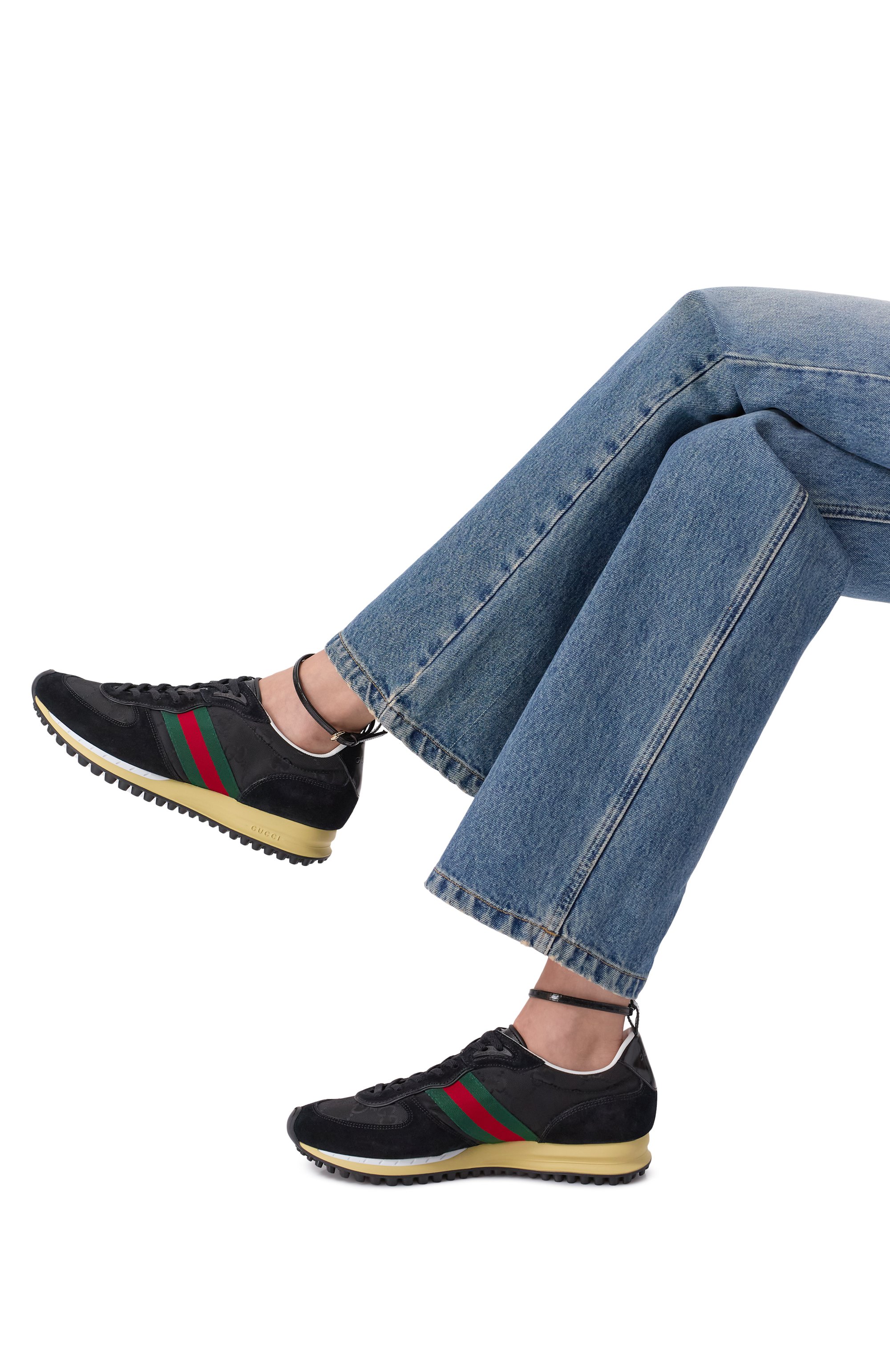 Комбинированные кроссовки re-motion GUCCI черного цвета по цене 136000 руб., арт. 840291/AAEZM, фото 2 Комбинированные кроссовки re-motion GUCCI, арт. 840291/AAEZM, фото 2