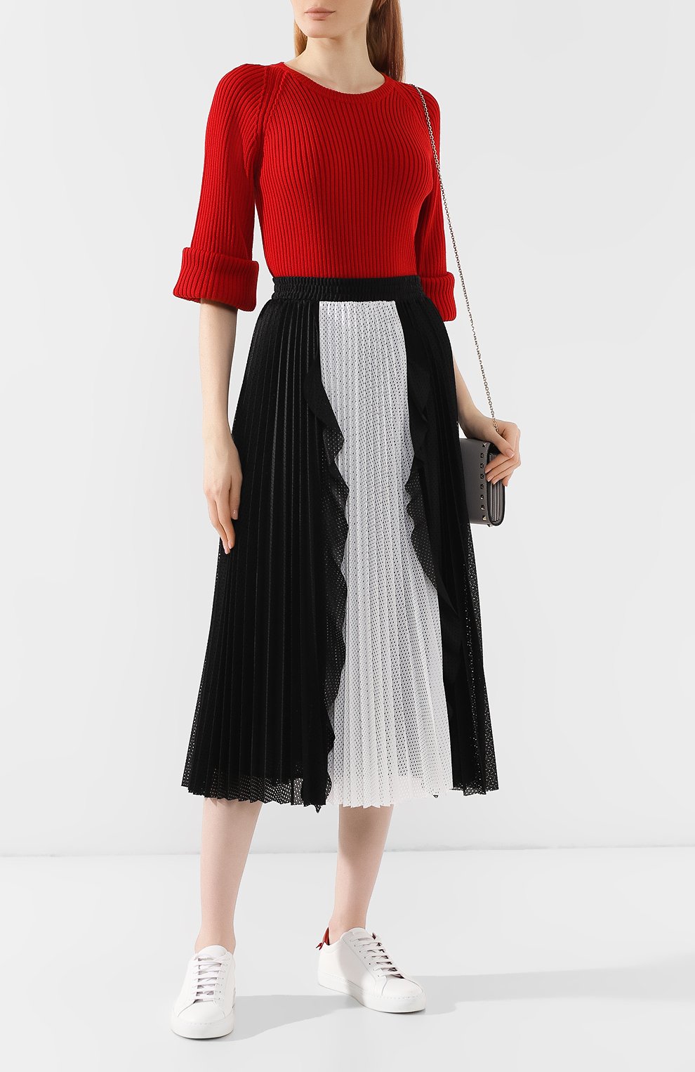 Шерстяной пуловер REDVALENTINO красного цвета по цене 34550 руб., арт. SR3KCB54/4G7, фото 2 Шерстяной пуловер REDVALENTINO, арт. SR3KCB54/4G7, фото 2