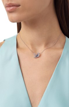 Женская кулон на цепочке dazzling swan SWAROVSKI голубого цвета, арт. 5533397 | Фото 2 (Нос: Не проставлено; Региональные ограничения белый список (Axapta Mercury): Не проставлено; Материал: Металл)