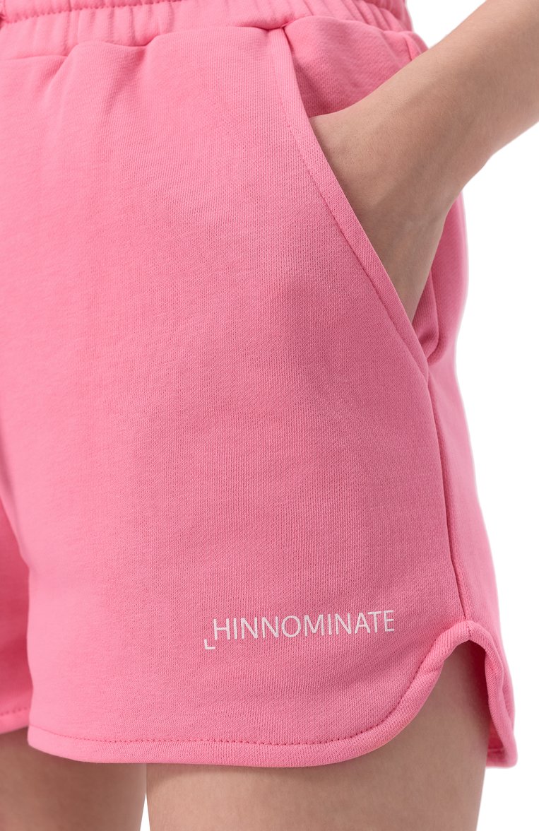 Женские хлопковые шорты HINNOMINATE розового цвета, арт. HMABW01426 | Фото 5 (Драгоценные камни: Проставлено; Длина Ж (юбки, платья, шорты): Мини; Материал внешний: Хлопок; Материал сплава: Проставлено; Стили: Спорт-шик)