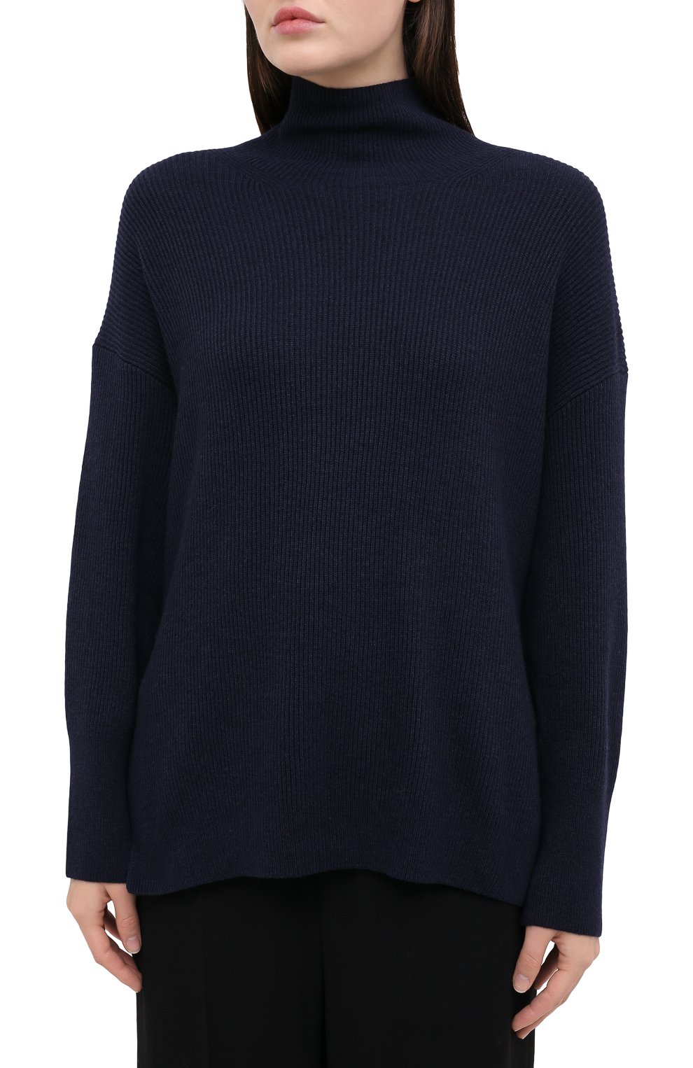 Пуловер NANUSHKA темно-синего цвета по цене 35650 руб., арт. PIPPA_NAVY_RECYCLED CASHMERE KNIT, фото 3 Пуловер NANUSHKA, арт. PIPPA_NAVY_RECYCLED CASHMERE KNIT, фото 3