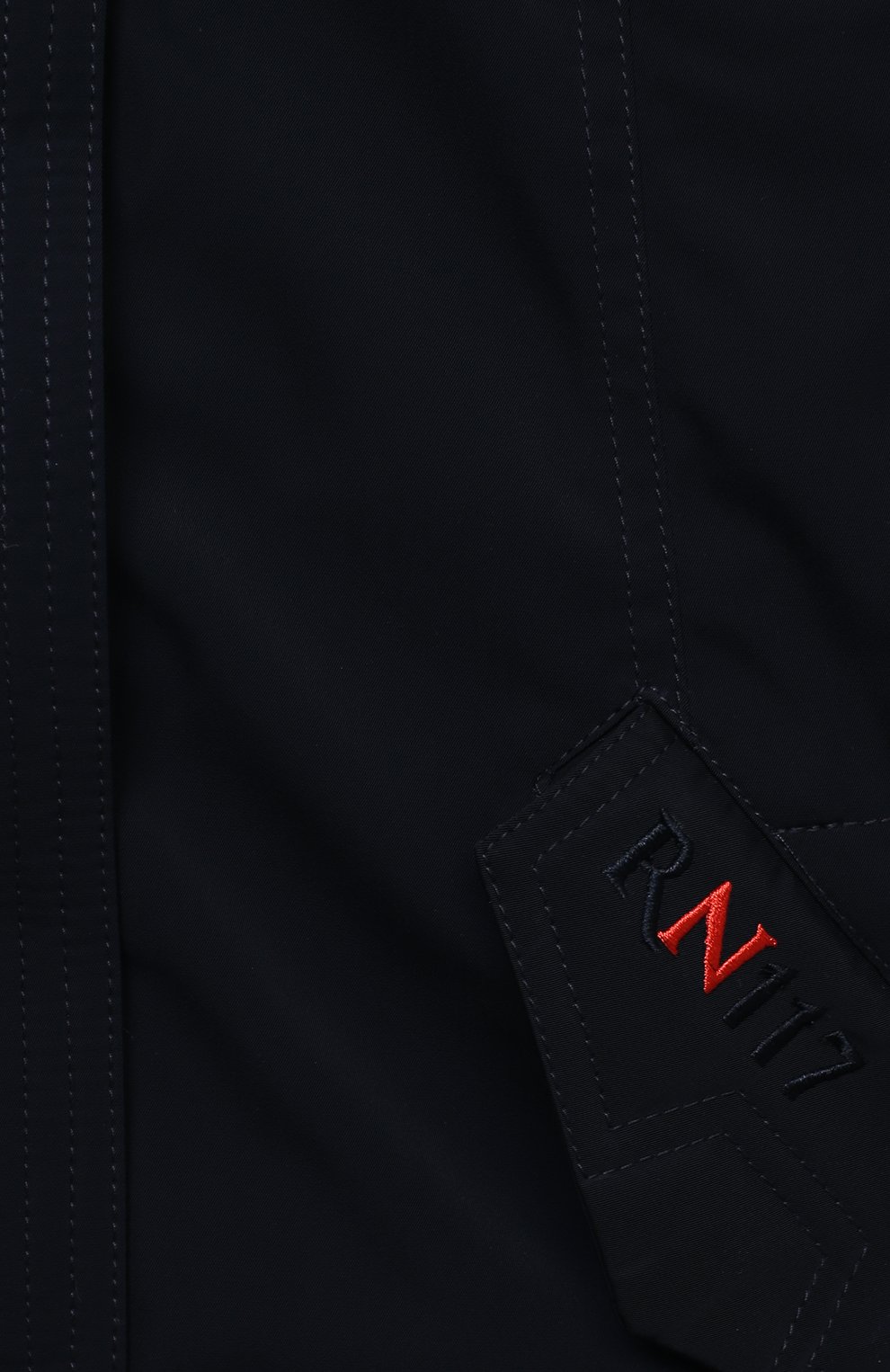 Парка с капюшоном RN 117. RUSSIAN NORTH 117 M ABOVE SEA LEVEL темно-синего цвета по цене 34000 руб., арт. RN18-D8-8, фото 3 Парка с капюшоном RN 117. RUSSIAN NORTH 117 M ABOVE SEA LEVEL, арт. RN18-D8-8, фото 3