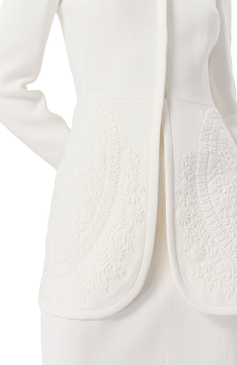 Женский жакет из вискозы GIAMBATTISTA VALLI белого цвета, арт. 25SSSVCA6020/91EMB | Фото 5 (Автоматизация ТО: Проставлено; Рукава: Длинные; Автоматизация состава: Проставлено; Материал внешний: Вискоза; Длина (для топов): Удлиненные; Женское Кросс-КТ: Жакет-одежда; Случай: Вечерний; 1-2-бортные: Однобортные; Стили: Классический)