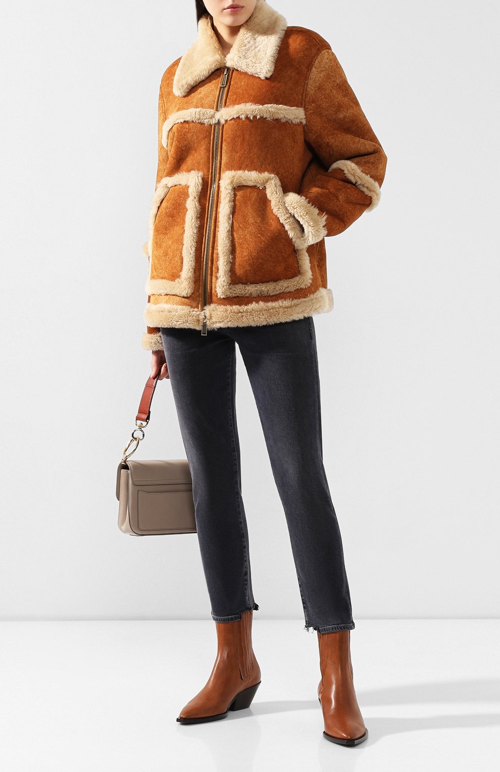 Дубленка DSQUARED2 белого цвета по цене 211500 руб., арт. S72AM0780/SY1425, фото 2 Дубленка DSQUARED2, арт. S72AM0780/SY1425, фото 2