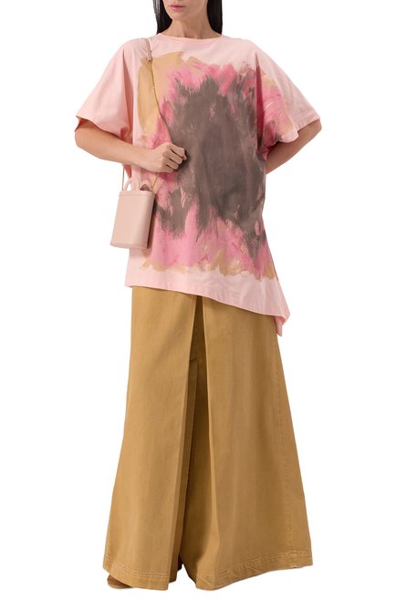 Женская хлопковая футболка DRIES VAN NOTEN светло-розового цвета, арт. 242-011105-9600 | Фото 2 (Драгоценные камни: Проставлено; Материал сплава: Проставлено; Длина (для топов): Удлиненные; Рукава: Короткие)