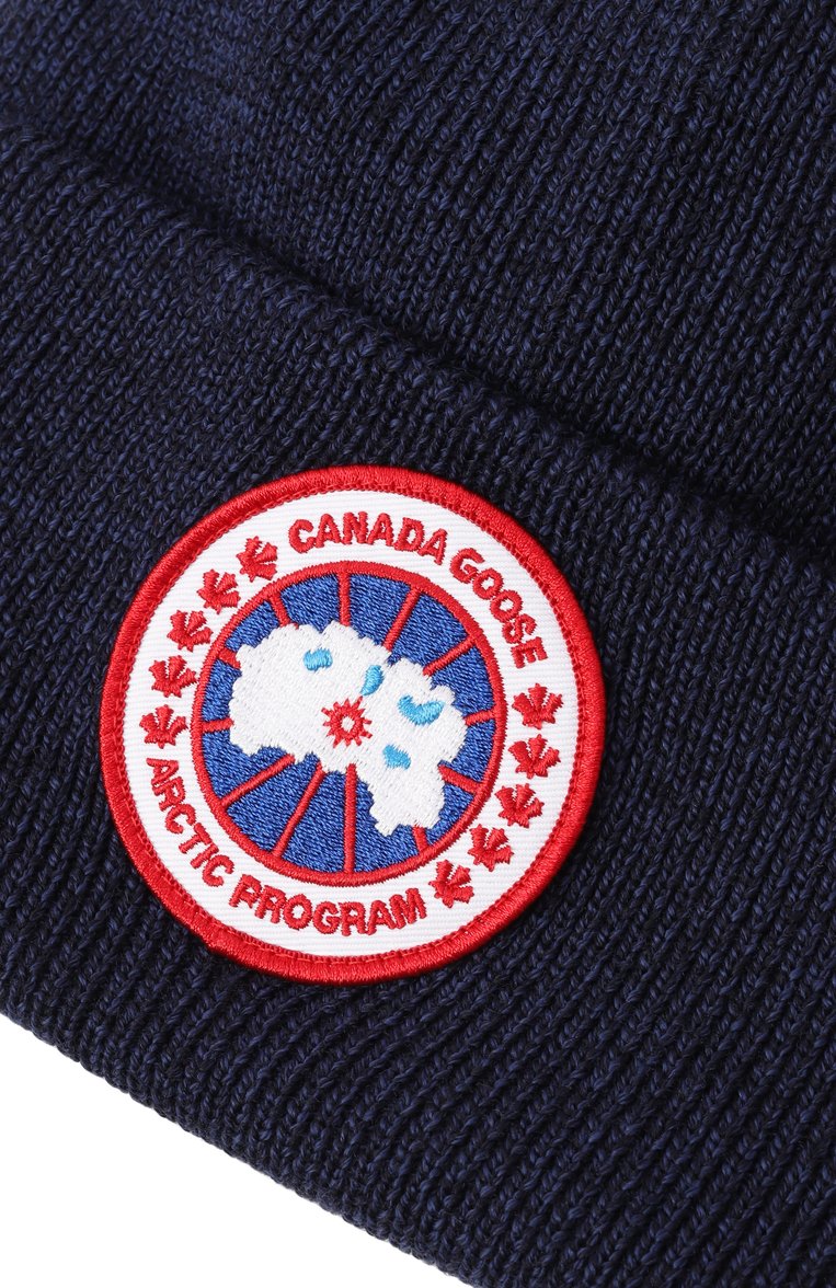 Мужская шерстяная шапка CANADA GOOSE темно-синего цвета, арт. 6936M | Фото 3 (Материал: Шерсть, Текстиль; Нос: Не проставлено; Ювелирные украшения: Назначено; Кросс-КТ: Трикотаж)