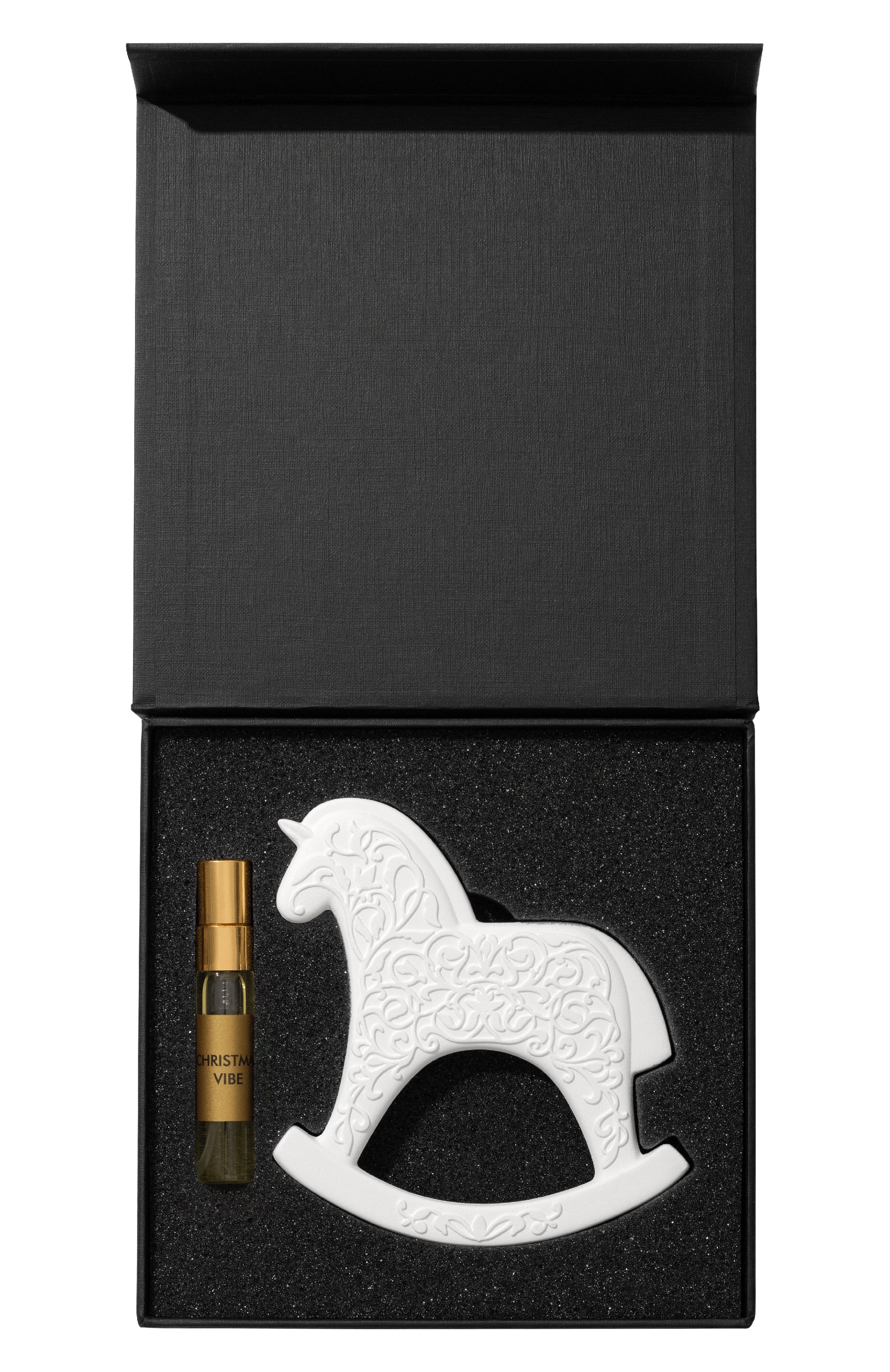 Саше с подвесом «лошадка-качалка» с ароматом christmas vibe TONKA PERFUMES MOSCOW, арт. 4670101560046, фото 2