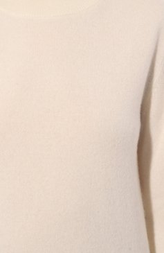 Женский кашемировый пуловер BOSS кремвого цвета, арт. 50493845 | Фото 5 (Материал внешний: Шерсть, Кашемир; Рукава: Длинные; Длина (для топов): Стандартные; Материал сплава: Проставлено; Женское Кросс-КТ: Пуловер-одежда; Драгоценные камни: Проставлено; Стили: Кэжуэл)