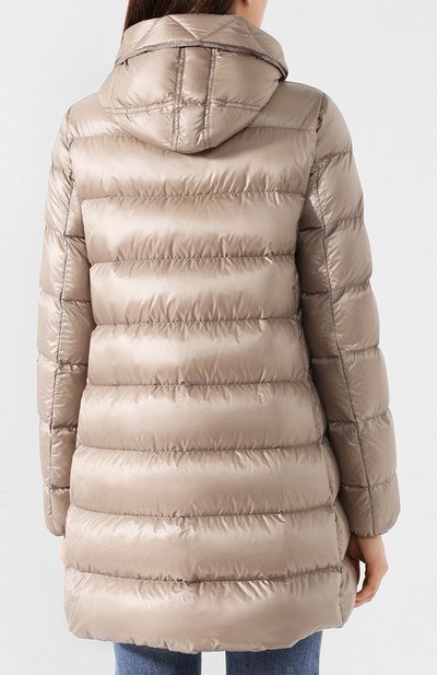 Пуховик moncler suyen MONCLER бежевого цвета по цене 145500 руб., арт. E2-093-49319-49-53052, фото 4 Пуховик moncler suyen MONCLER, арт. E2-093-49319-49-53052, фото 4