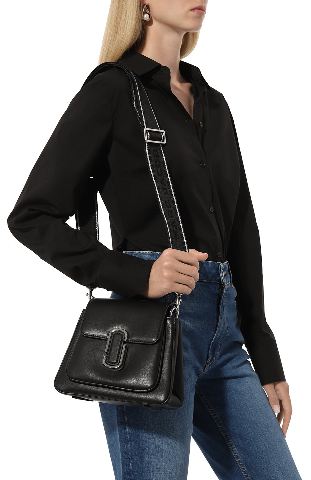 Сумка the satchel MARC JACOBS (THE) черного цвета по цене 54450 руб., арт. H708L01RE22, фото 2 Сумка the satchel MARC JACOBS (THE), арт. H708L01RE22, фото 2