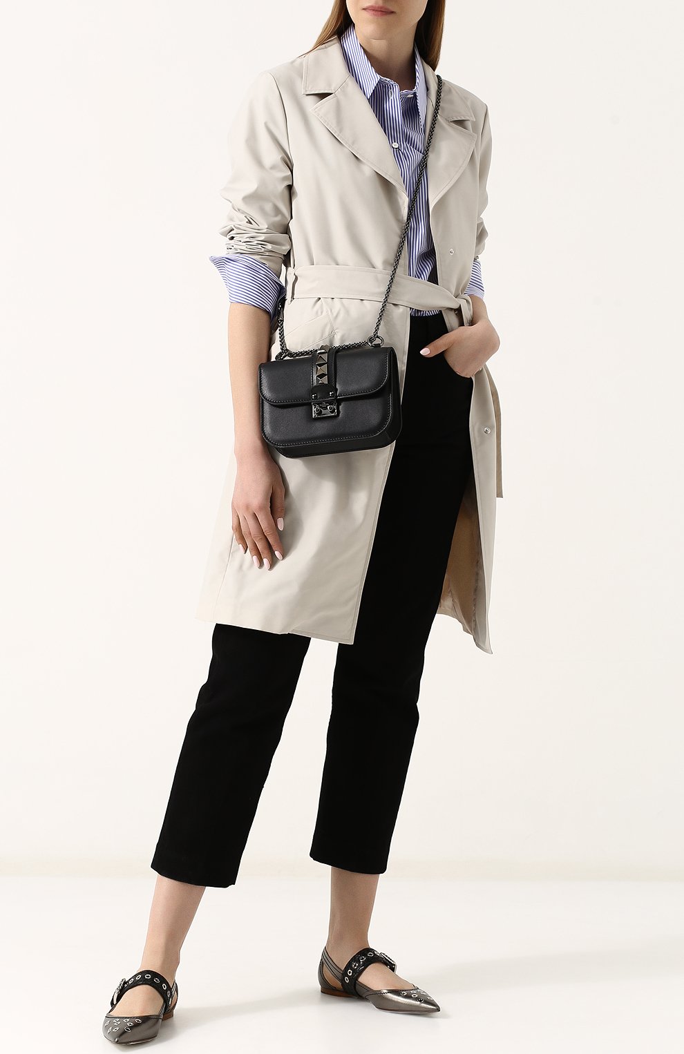 Сумка glam lock noir small VALENTINO черного цвета по цене 196000 руб., арт. ZW2B0312/VBL, фото 2 Сумка glam lock noir small VALENTINO, арт. ZW2B0312/VBL, фото 2