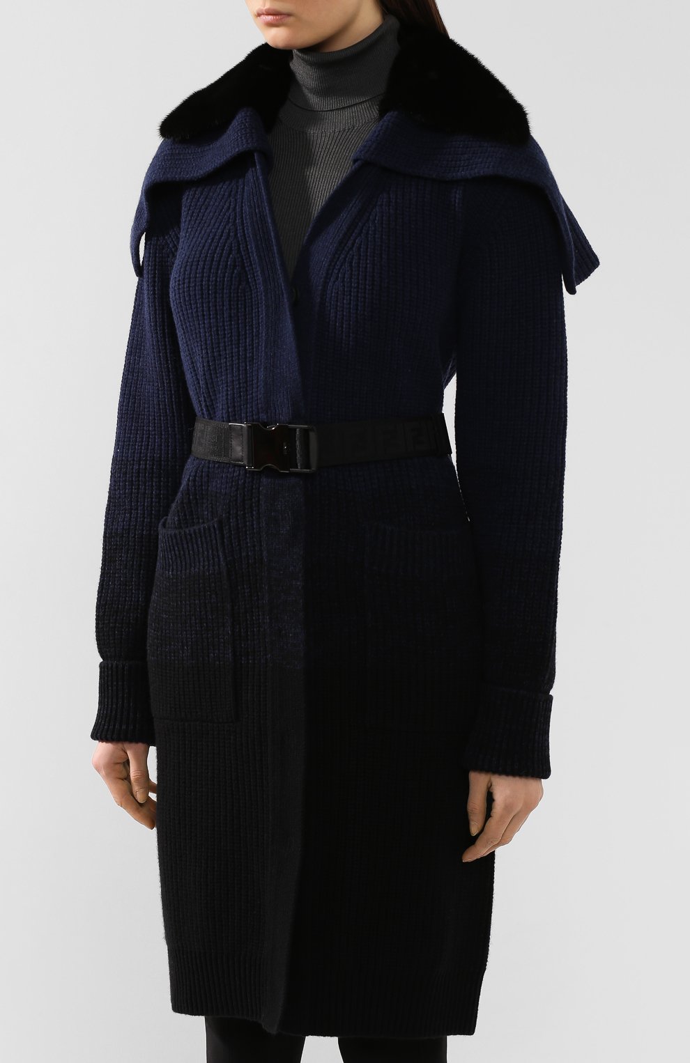 Пальто с меховым воротником FENDI, арт. FZF511 A8KT, фото 3