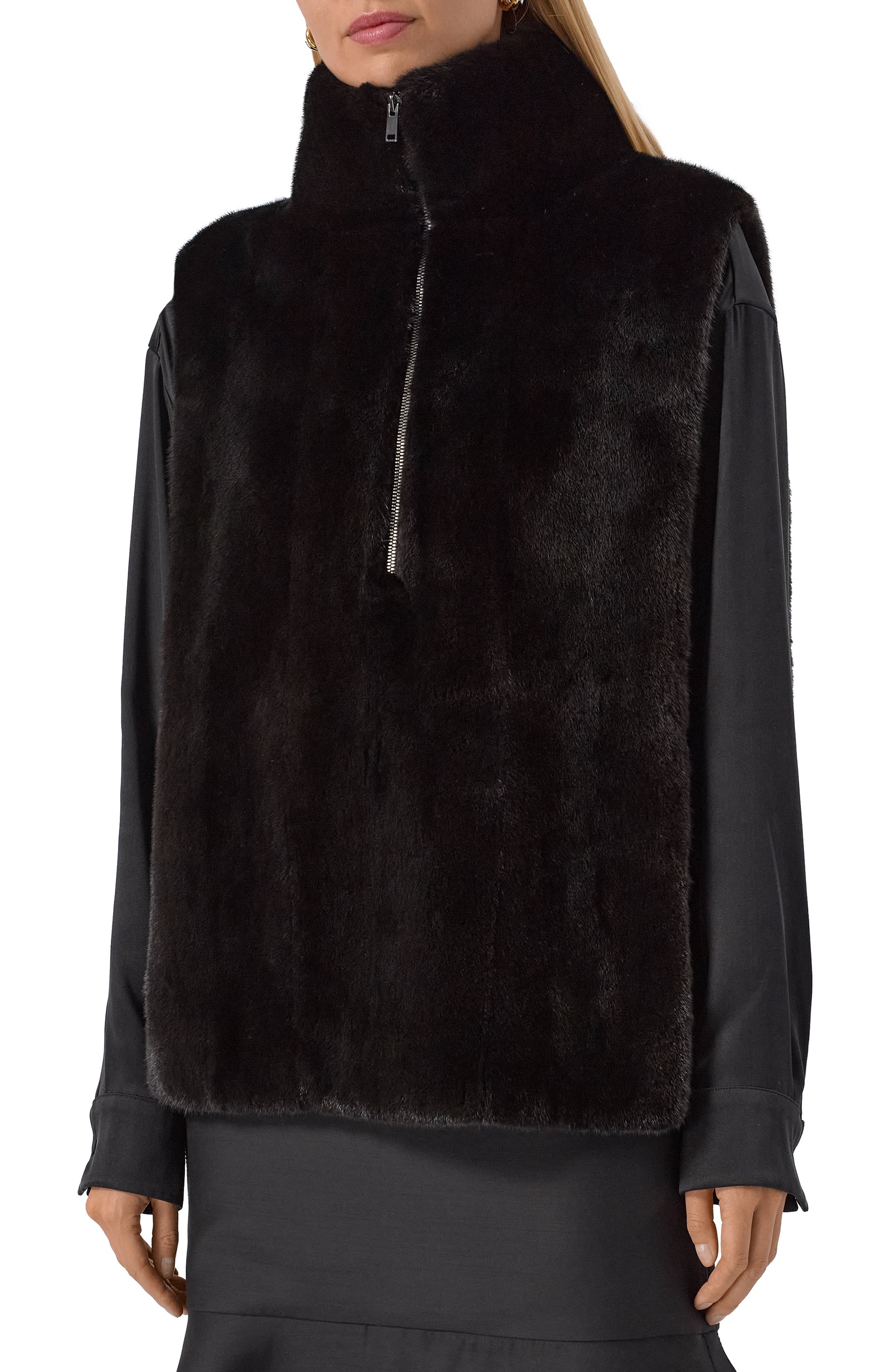 Жилет из норки MVST черного цвета по цене 649000 руб., арт. M012/MINK BGL, фото 3 Жилет из норки MVST, арт. M012/MINK BGL, фото 3