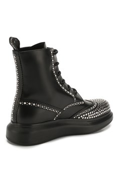 Мужские кожаные ботинки ALEXANDER MCQUEEN черного цвета, арт. 610808/WHX59 | Фото 4 (Подошва: Массивная; Материал внутренний: Натуральная кожа; Мужское Кросс-КТ: Байкеры-обувь; Материал утеплителя: Без утеплителя; Драгоценные камни: Проставлено; Материал сплава: Проставлено; Материал внешний: Натуральная кожа)