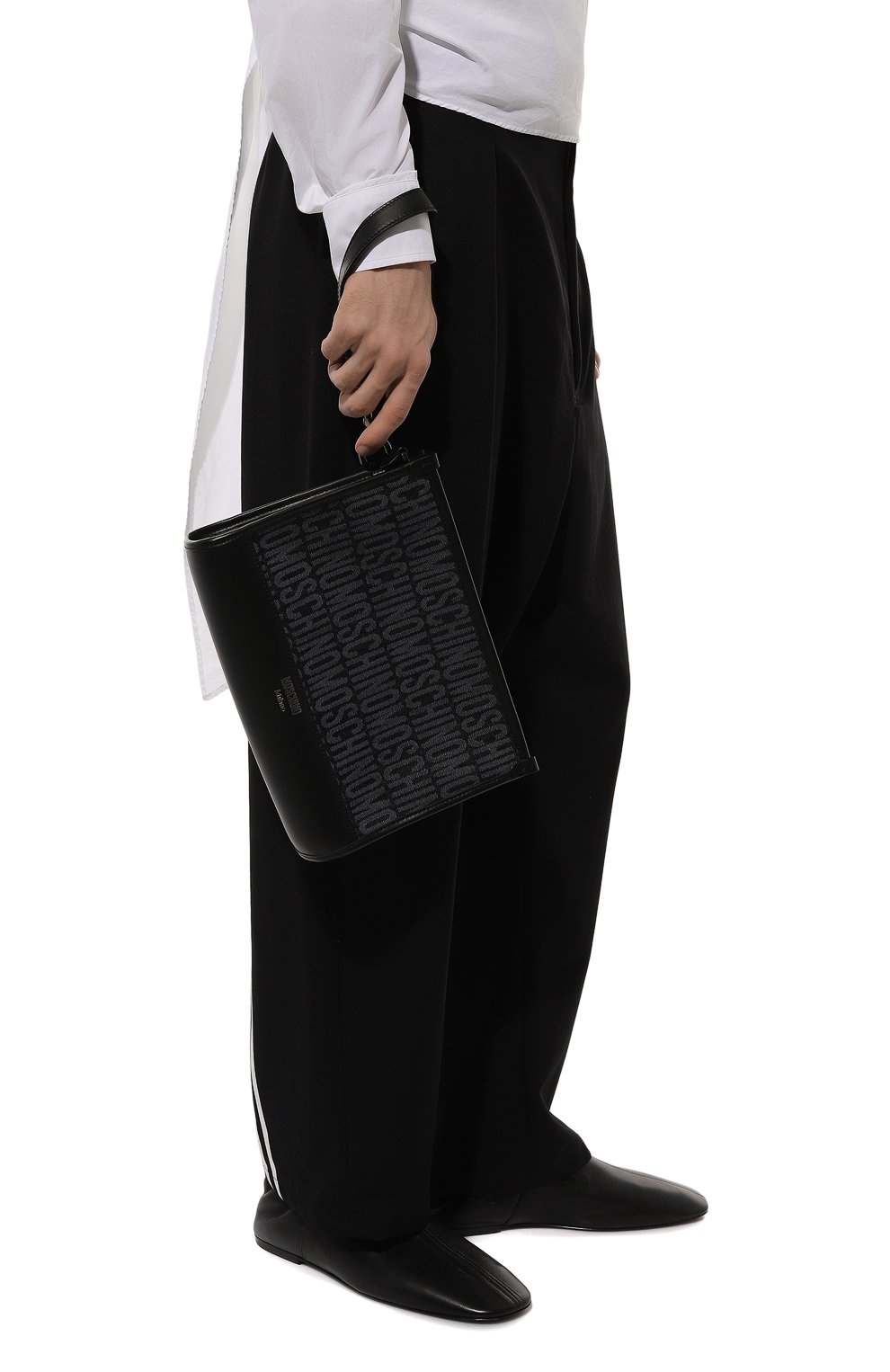 Борсетка MOSCHINO темно-серого цвета по цене 59950 руб., арт. A8408/8274, фото 2 Борсетка MOSCHINO, арт. A8408/8274, фото 2