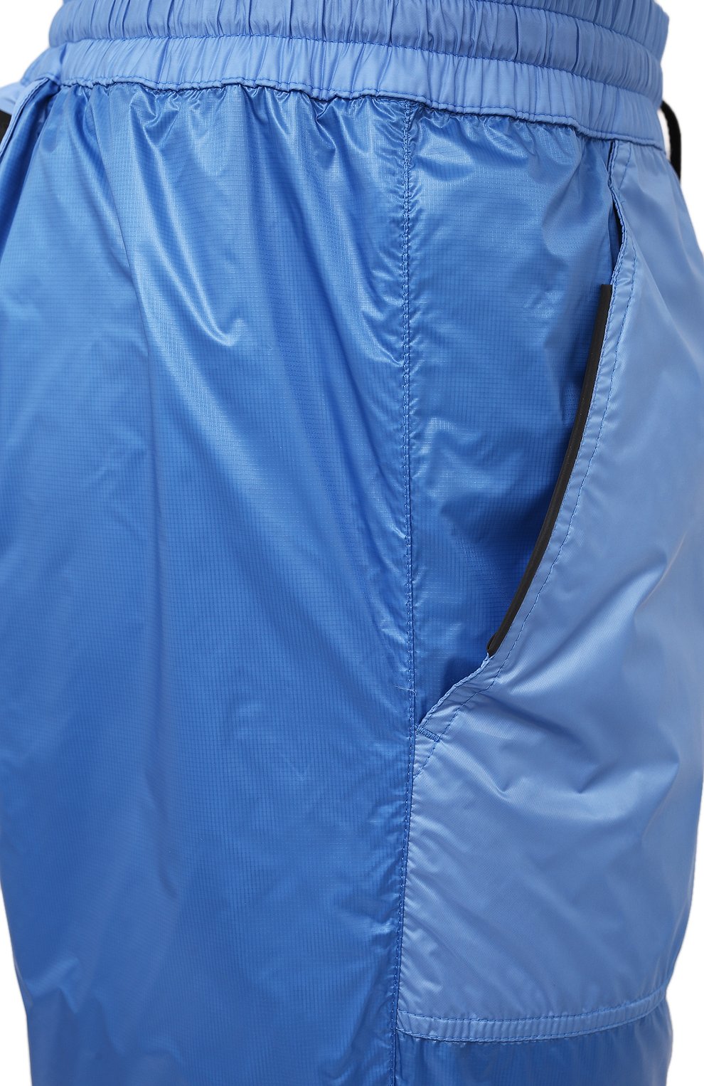 Джоггеры MONCLER GRENOBLE синего цвета по цене 49950 руб., арт. G2-09Q-2A000-01-539YL, фото 5 Джоггеры MONCLER GRENOBLE, арт. G2-09Q-2A000-01-539YL, фото 5