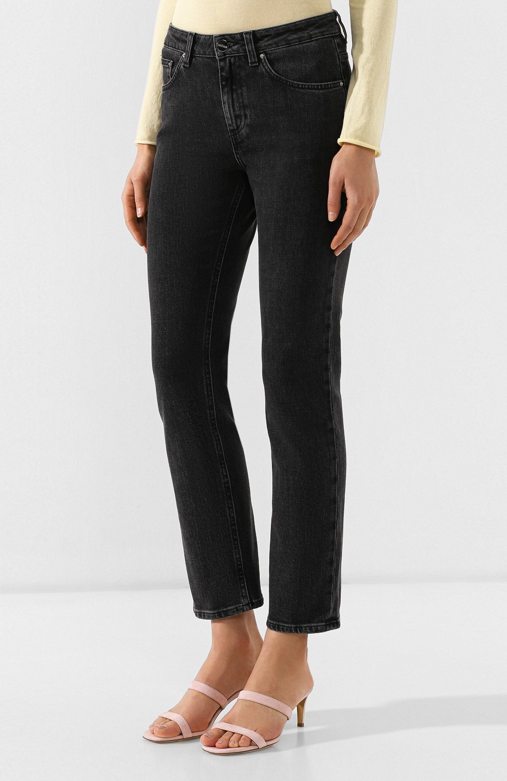 Джинсы TOTEME серого цвета по цене 20800 руб., арт. STRAIGHT DENIM 1701-2439, фото 3 Джинсы TOTEME, арт. STRAIGHT DENIM 1701-2439, фото 3