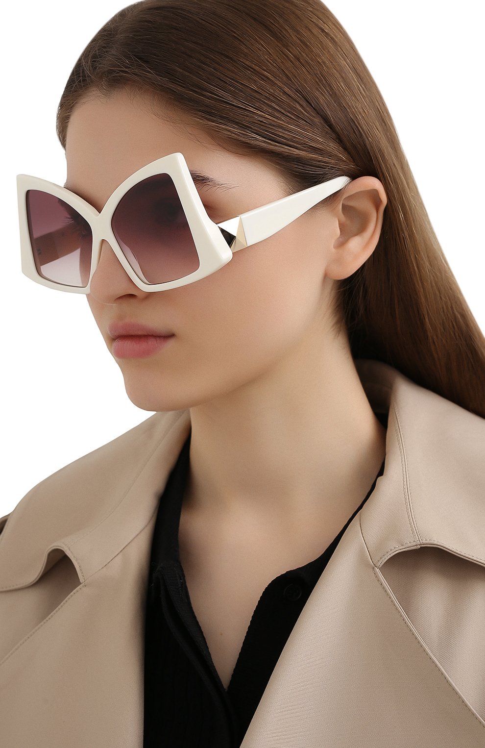 Солнцезащитные очки VALENTINO белого цвета по цене 25300 руб., арт. 4091-511813, фото 2 Солнцезащитные очки VALENTINO, арт. 4091-511813, фото 2