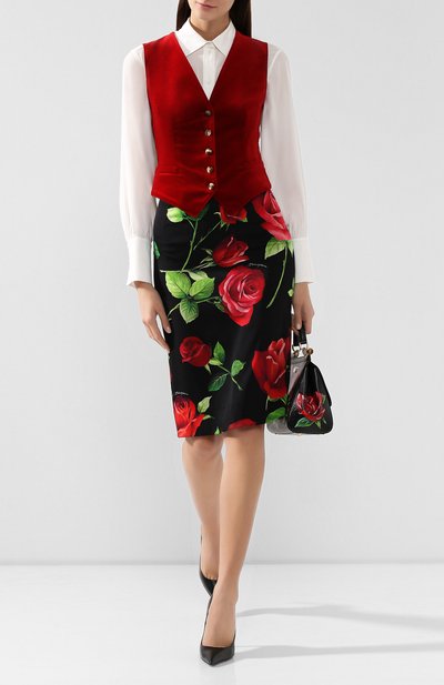 Жилет DOLCE & GABBANA красного цвета по цене 93550 руб., арт. F79H5T/FUWB3, фото 2 Жилет DOLCE & GABBANA, арт. F79H5T/FUWB3, фото 2