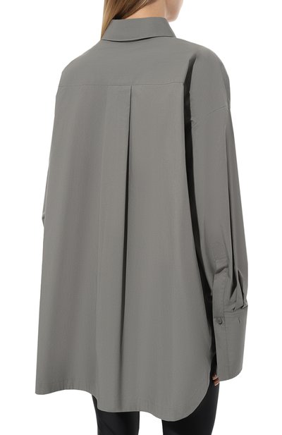 Хлопковая рубашка THE ATTICO серого цвета по цене 58750 руб., арт. 247WCH04, фото 4 Хлопковая рубашка THE ATTICO, арт. 247WCH04, фото 4