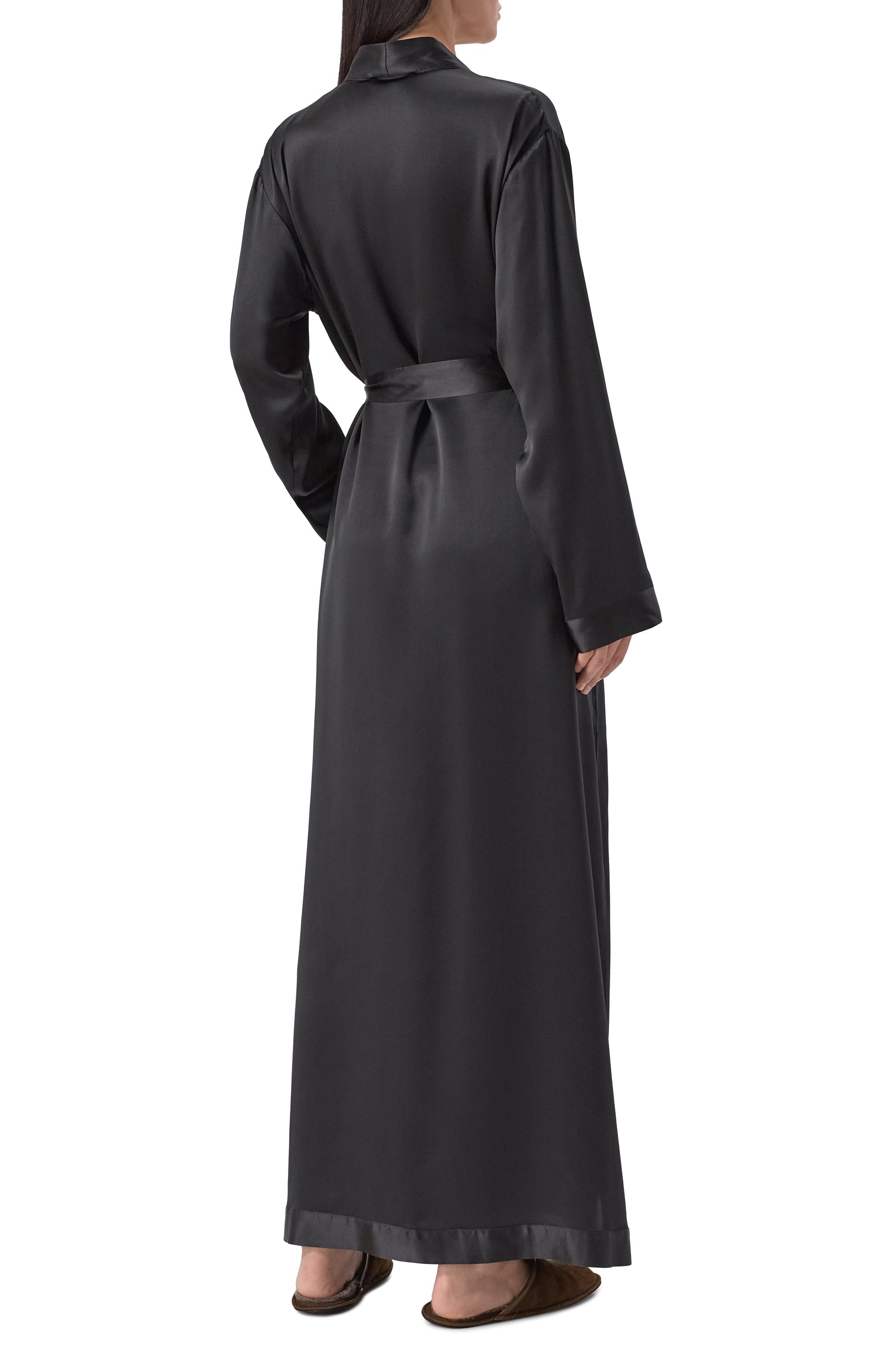 Шелковый халат LIVY черного цвета по цене 95360 руб., арт. 655266105, фото 4 Шелковый халат LIVY, арт. 655266105, фото 4