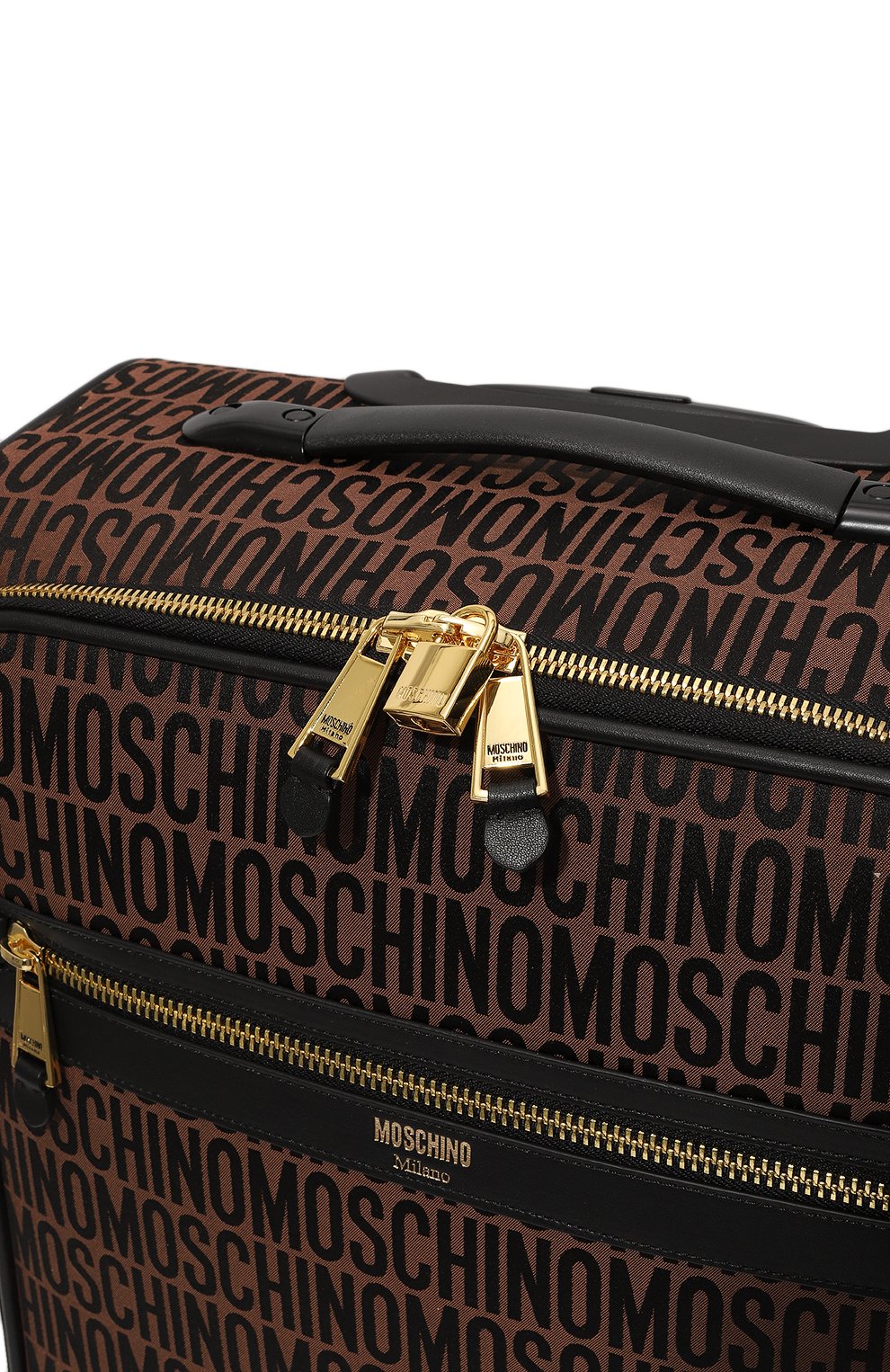 Текстильный чемодан small MOSCHINO коричневого цвета по цене 65950 руб., арт. 2316MA8601/8268, фото 2 Текстильный чемодан small MOSCHINO, арт. 2316MA8601/8268, фото 2