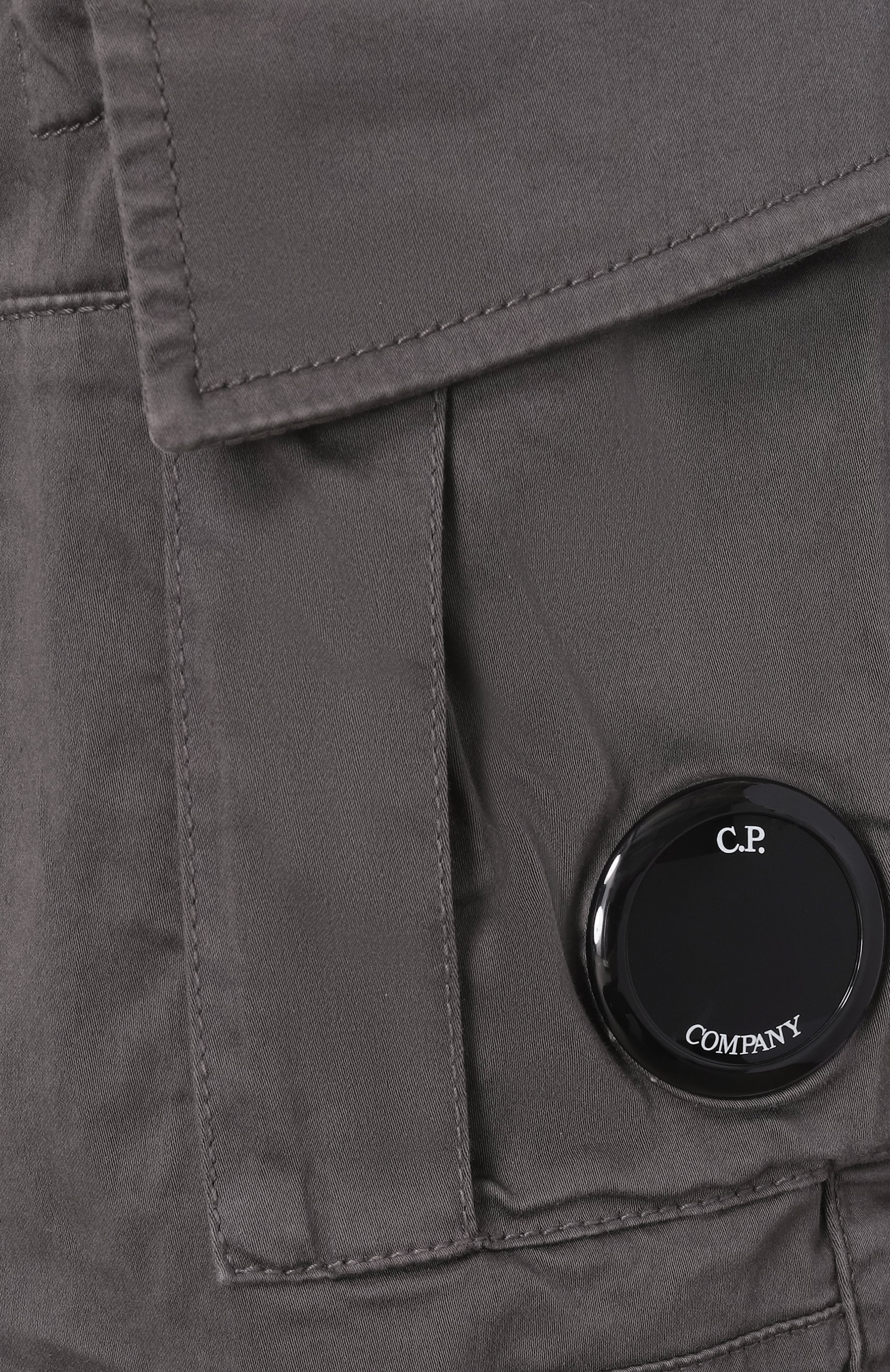 Хлопковые шорты C.P. COMPANY темно-серого цвета по цене 24950 руб., арт. 18CMBE116A005694G, фото 6 Хлопковые шорты C.P. COMPANY, арт. 18CMBE116A005694G, фото 6