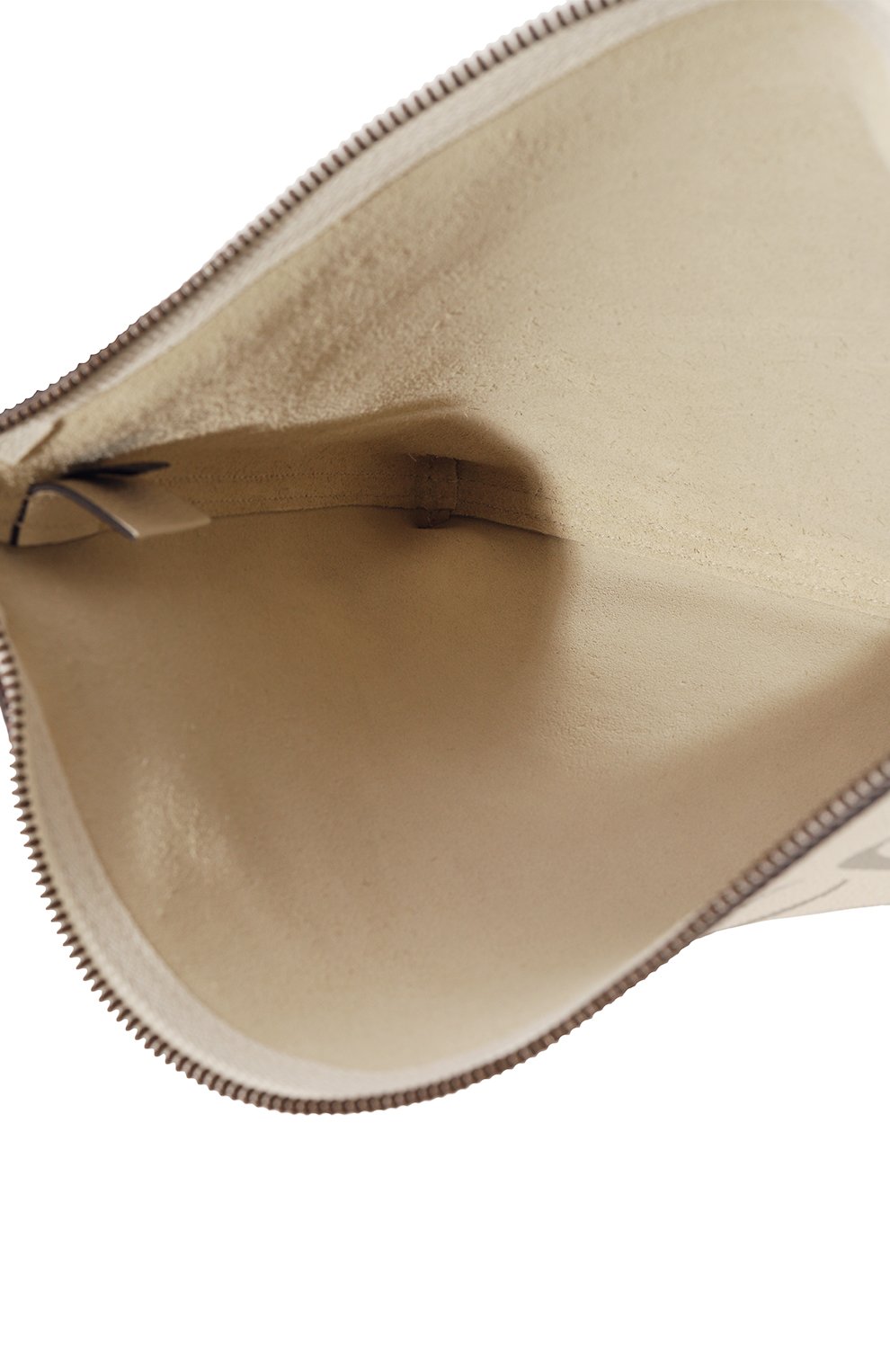 Кожаный клатч GUCCI кремового цвета по цене 106560 руб., арт. 500981 0GCAT, фото 4 Кожаный клатч GUCCI, арт. 500981 0GCAT, фото 4