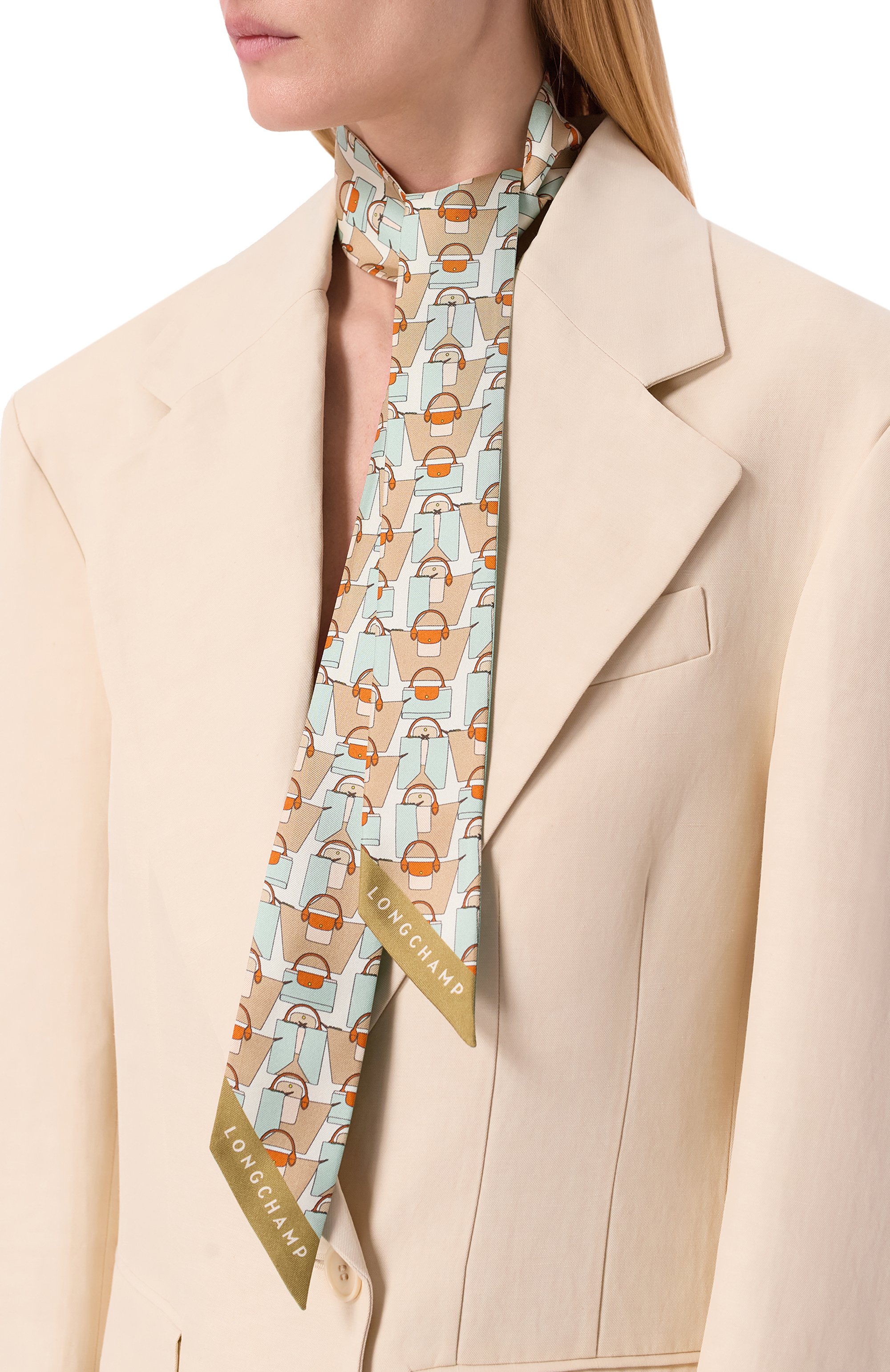 Шелковый шарф-твилли LONGCHAMP бирюзового цвета по цене 17000 руб., арт. 51010GS0/GS0, фото 2 Шелковый шарф-твилли LONGCHAMP, арт. 51010GS0/GS0, фото 2