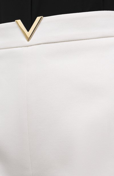 Хлопковые шорты VALENTINO белого цвета по цене 87200 руб., арт. VB3RF1M075Y, фото 5 Хлопковые шорты VALENTINO, арт. VB3RF1M075Y, фото 5