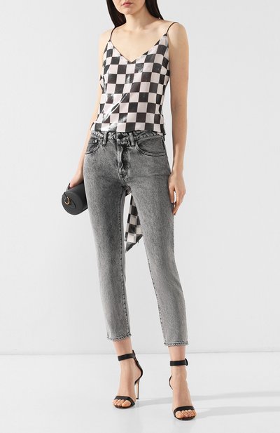 Укороченные джинсы GOLDEN GOOSE DELUXE BRAND серого цвета по цене 29100 руб., арт. G34WP008.A3, фото 2 Укороченные джинсы GOLDEN GOOSE DELUXE BRAND, арт. G34WP008.A3, фото 2