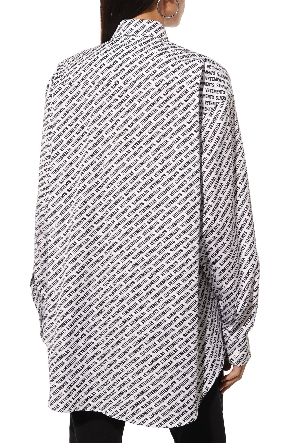 Хлопковая рубашка VETEMENTS белого цвета по цене 99500 руб., арт. UE54SH200W, фото 4 Хлопковая рубашка VETEMENTS, арт. UE54SH200W, фото 4