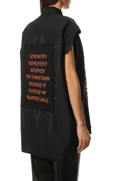 Хлопковая рубашка VETEMENTS черного цвета по цене 103000 руб., арт. UE52SH340X 1007/W, фото 4 Хлопковая рубашка VETEMENTS, арт. UE52SH340X 1007/W, фото 4