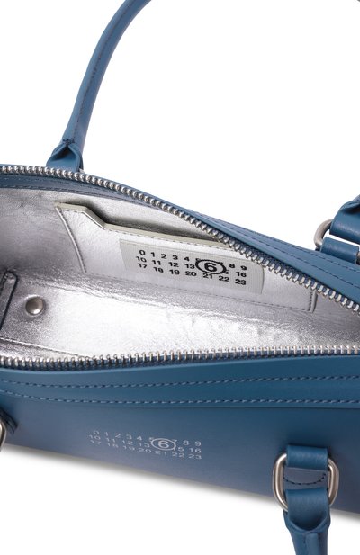 Сумка bauletto mini MM6 тёмно-голубого цвета по цене 43550 руб., арт. SB6ZH0039/P9061_001, фото 5 Сумка bauletto mini MM6, арт. SB6ZH0039/P9061_001, фото 5
