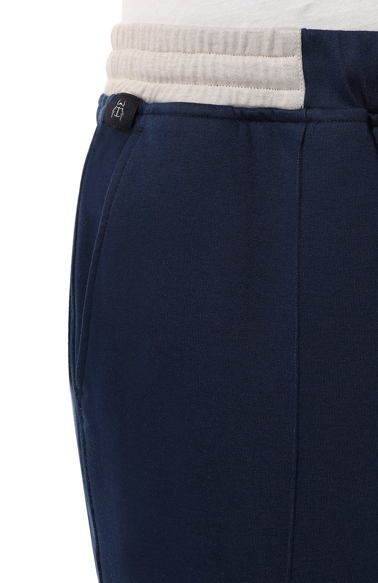 Мужские хлопковые брюки CAPOBIANCO темно-синего цвета, арт. 16M707.TS00. | Фото 5 (Длина (брюки, джинсы): Стандартные; Случай: Повседневный; Материал сплава: Проставлено; Материал внешний: Хлопок; Драгоценные камни: Проставлено; Стили: Кэжуэл)