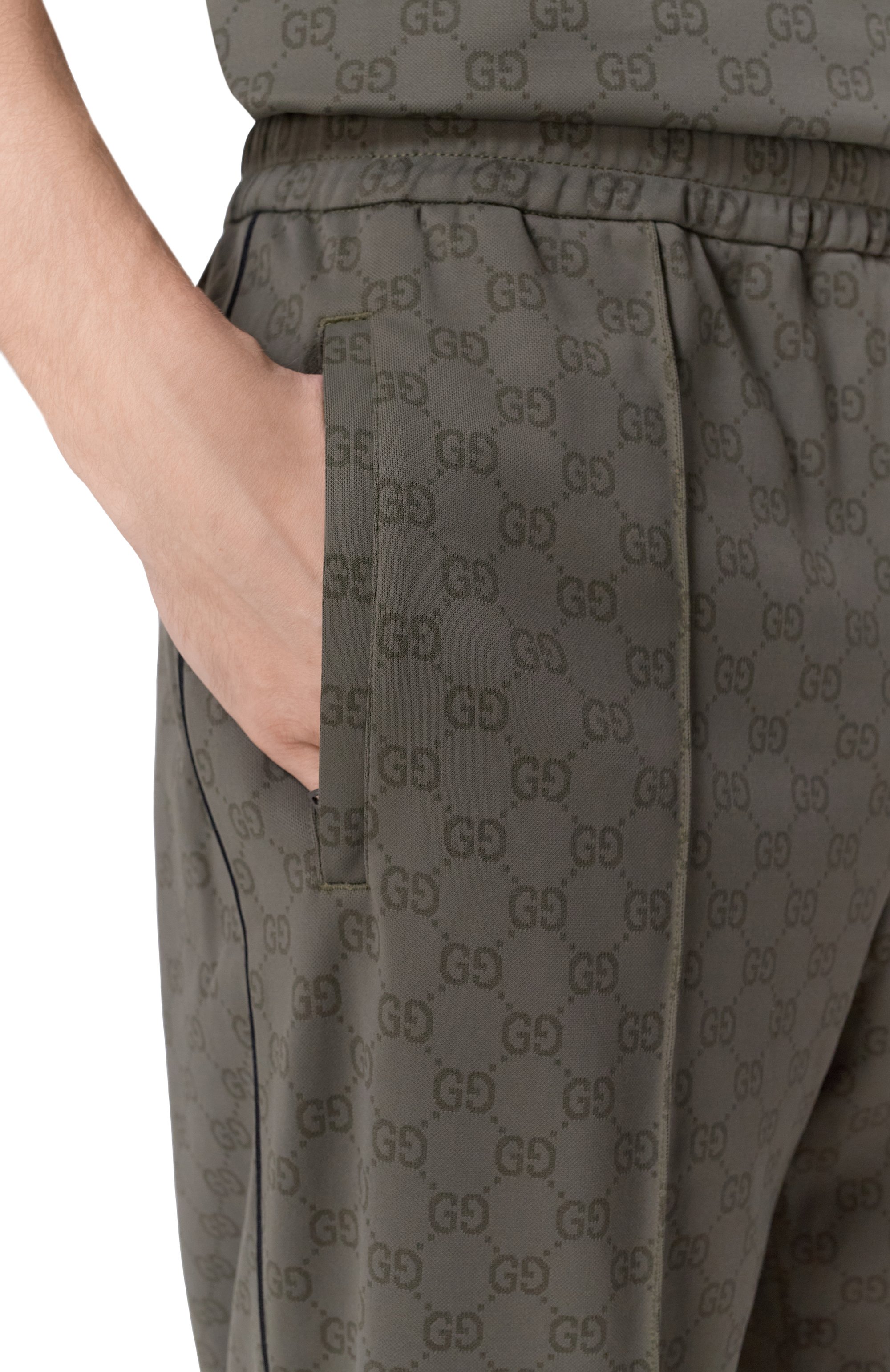 Брюки GUCCI хаки цвета по цене 192000 руб., арт. 814182/XJHFV, фото 5 Брюки GUCCI, арт. 814182/XJHFV, фото 5