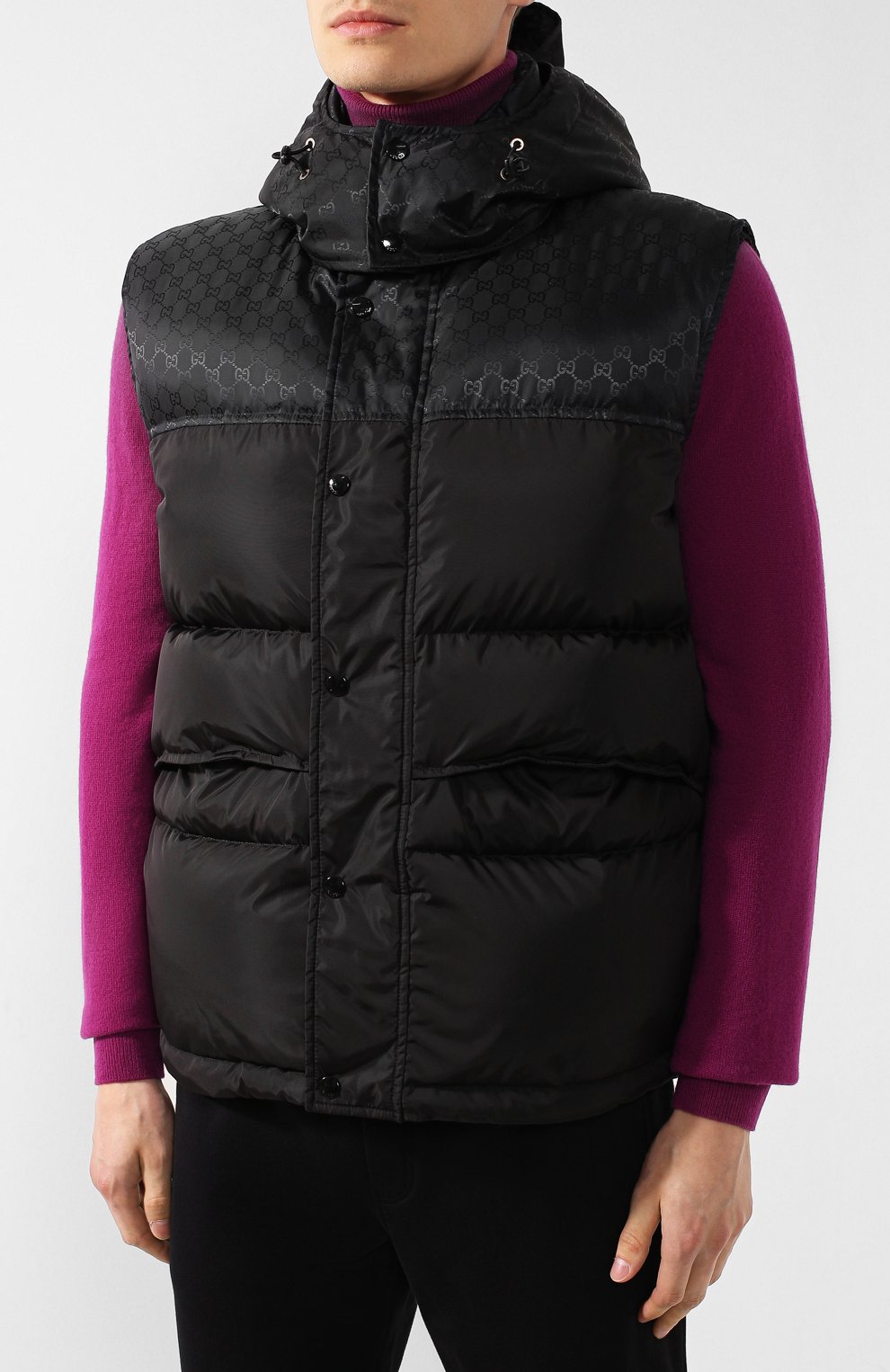Пуховый жилет GUCCI черного цвета по цене 206500 руб., арт. 546333/Z4218, фото 3 Пуховый жилет GUCCI, арт. 546333/Z4218, фото 3