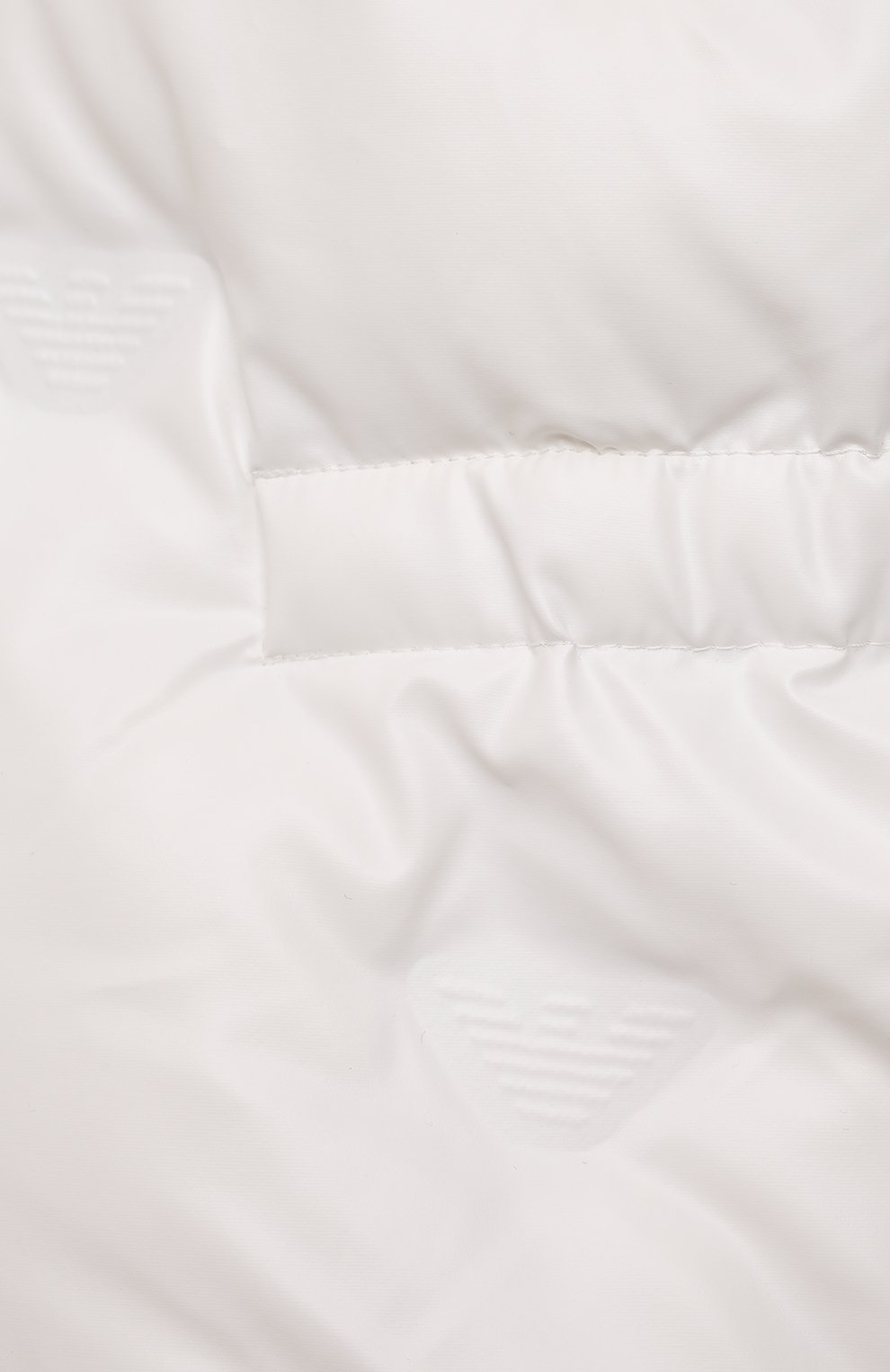 Утепленная куртка EMPORIO ARMANI белого цвета по цене 28900 руб., арт. 6KEL09/1NYWZ, фото 3 Утепленная куртка EMPORIO ARMANI, арт. 6KEL09/1NYWZ, фото 3