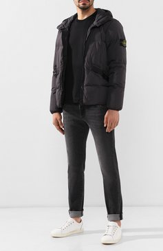 Мужская пуховик STONE ISLAND темно-серого цвета, арт. 711540223 | Фото 2 (Рукава: Длинные; Материал подклада: Синтетический материал; Мужское Кросс-КТ: Пуховик-верхняя одежда, Верхняя одежда, пуховик-короткий; Длина (верхняя одежда): Короткие; Материал внешний: Синтетический материал; Кросс-КТ: Куртка; Статус проверки: Проверена категория; Материал утеплителя: Пух и перо; Материал сплава: Проставлено; Драгоценные камни: Проставлено; Ювелирные украшения: Назначено; Стили: Кэжуэл)