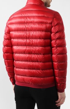 Мужская пуховая куртка neveu MONCLER красного цвета, арт. E1-091-40361-94-C0019 | Фото 4 (Материал внешний: Синтетический материал; Статус проверки: Проверена категория; Материал утеплителя: Пух и перо; Материал подклада: Синтетический материал; Длина (верхняя одежда): Короткие; Мужское Кросс-КТ: Пуховик-верхняя одежда, Верхняя одежда, Куртка-пуховая; Рукава: Длинные; Материал сплава: Проставлено; Драгоценные камни: Проставлено; Стили: Кэжуэл)