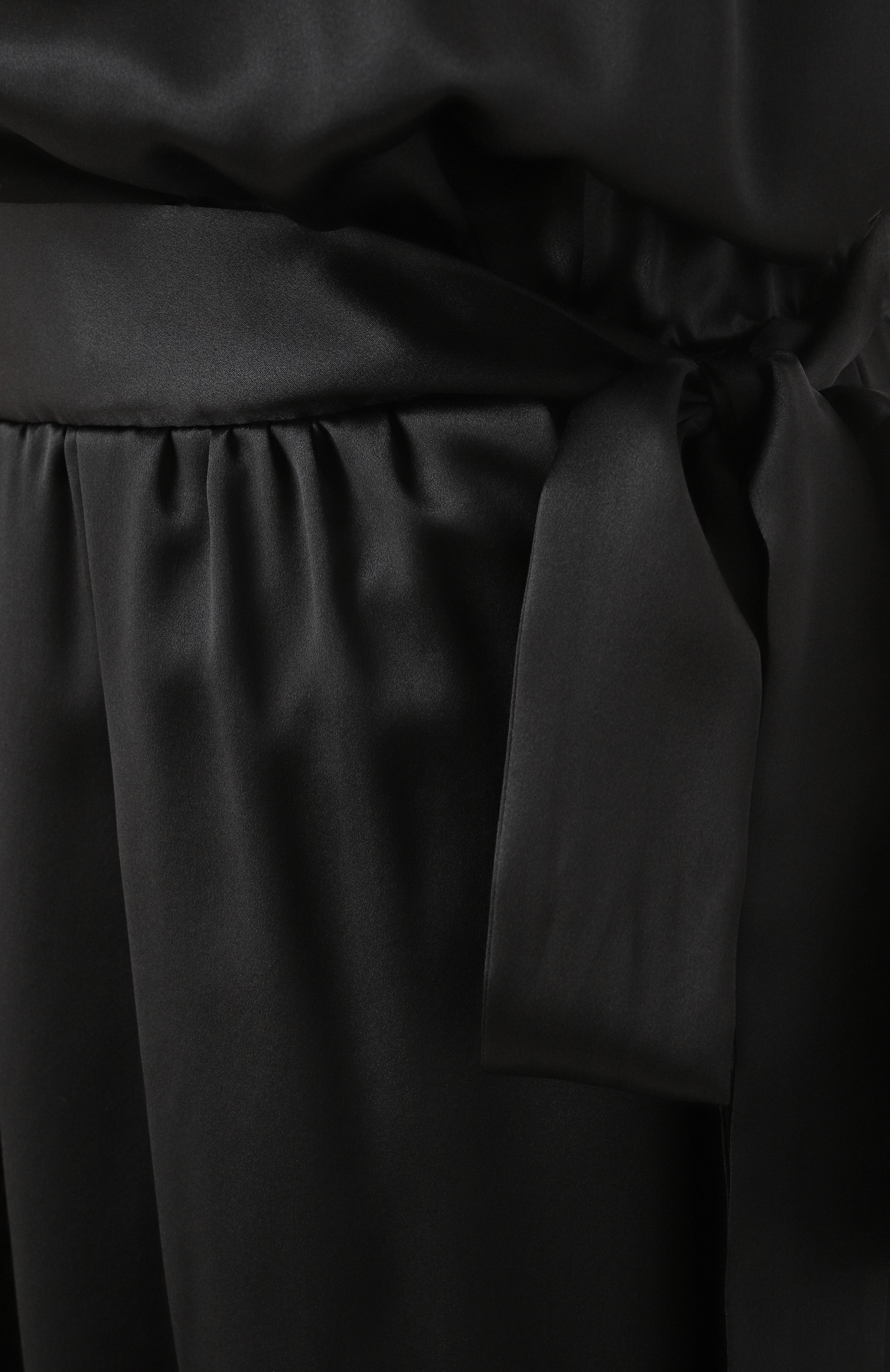 Атласное платье DOLCE & GABBANA черного цвета по цене 310500 руб., арт. F6JTET/FU1AU, фото 6 Атласное платье DOLCE & GABBANA, арт. F6JTET/FU1AU, фото 6