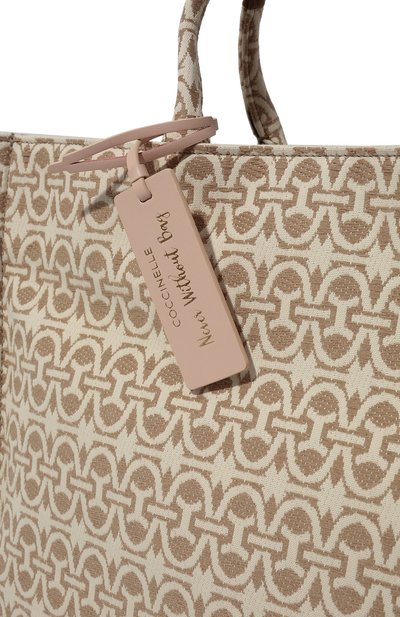 Сумка-тоут never without COCCINELLE светло-бежевого цвета по цене 32000 руб., арт. E1 MBD 18 01 01, фото 3 Сумка-тоут never without COCCINELLE, арт. E1 MBD 18 01 01, фото 3