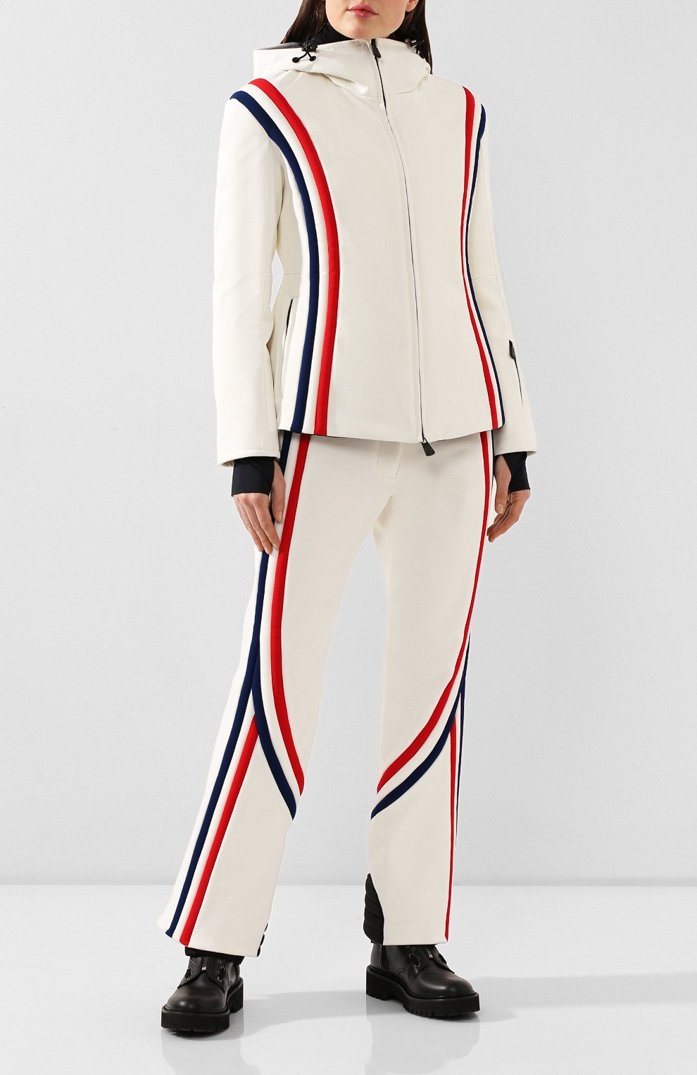 Куртка 3 moncler grenoble MONCLER GRENOBLE белого цвета по цене 92100 руб., арт. E2-098-46882-85-C0248, фото 2 Куртка 3 moncler grenoble MONCLER GRENOBLE, арт. E2-098-46882-85-C0248, фото 2