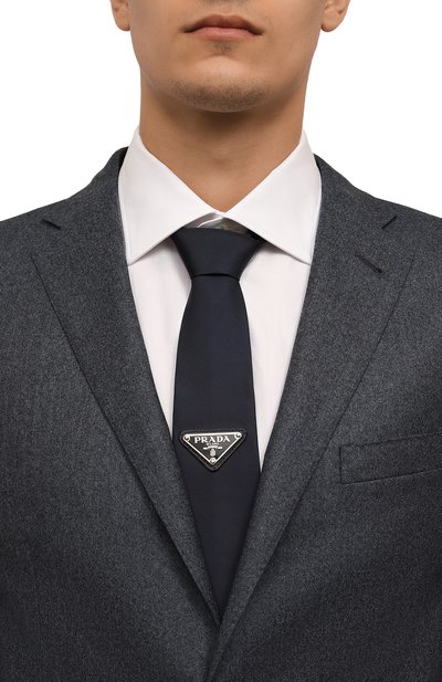 Галстук PRADA темно-синего цвета по цене 28000 руб., арт. UCR77-1WQ8-F0ABM-202, фото 2 Галстук PRADA, арт. UCR77-1WQ8-F0ABM-202, фото 2