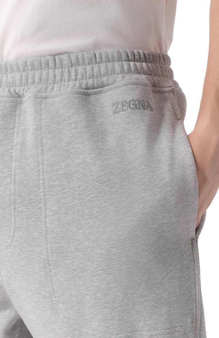 Мужские хлопковые шорты ZEGNA серого цвета, арт. N6N10/194 | Фото 5 (Автоматизация состава: Проставлено; Длина Шорты М: До колена; Материал внешний: Хлопок; Автоматизация ТО: Проставлено; Случай: Повседневный; Стили: Спорт-шик; Принт: Без принта; Детали: Без декора)