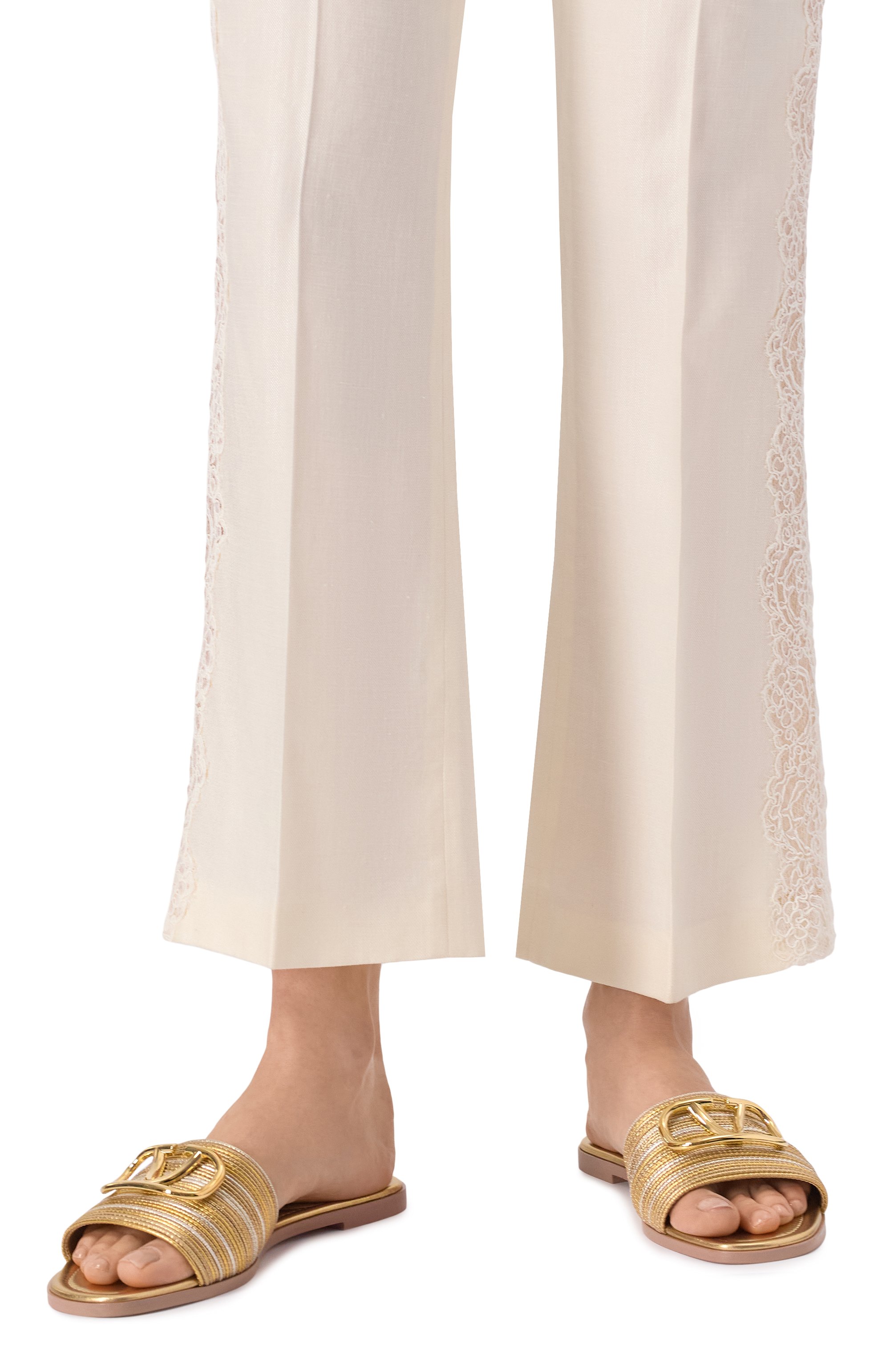 Кожаные шлепанцы vlogo signature VALENTINO золотого цвета по цене 99500 руб., арт. 6W2S0BD5/MNS, фото 3 Кожаные шлепанцы vlogo signature VALENTINO, арт. 6W2S0BD5/MNS, фото 3